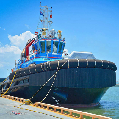 Το BV ενέκρινε το μαύρο Tugboat κιγκλιδωμάτων τύπων Μ λαστιχένιο κιγκλίδωμα ρυμουλκών κιγκλιδωμάτων που χρησιμοποιήθηκε για STS
